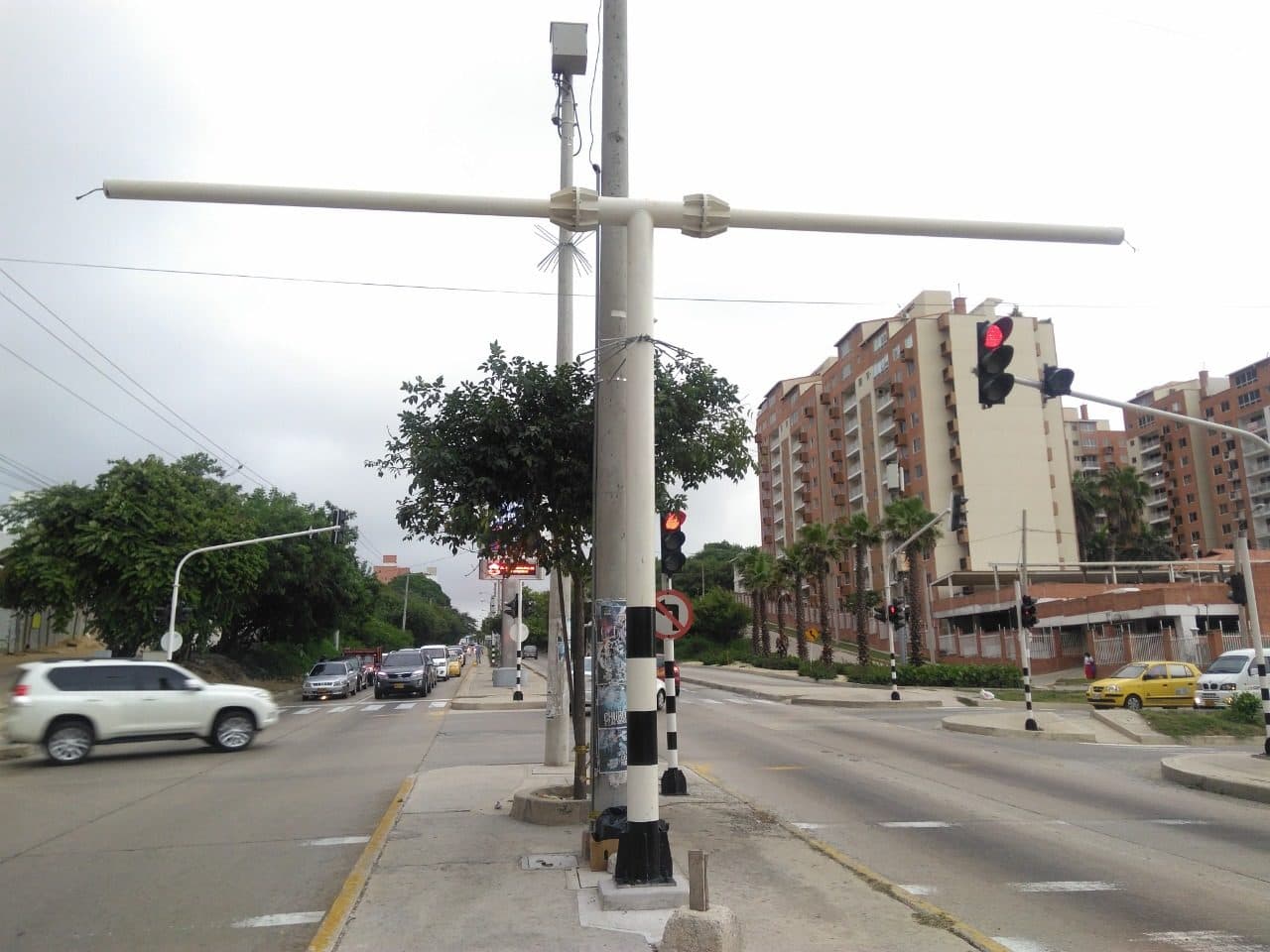 Torres y estructuras de comunicaciones